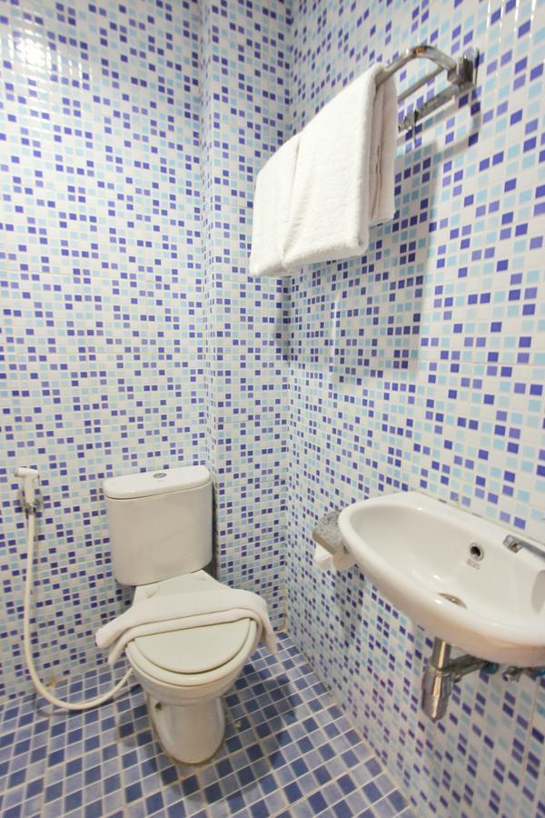 Rivisha Hotel Maguwo Kültér fotó